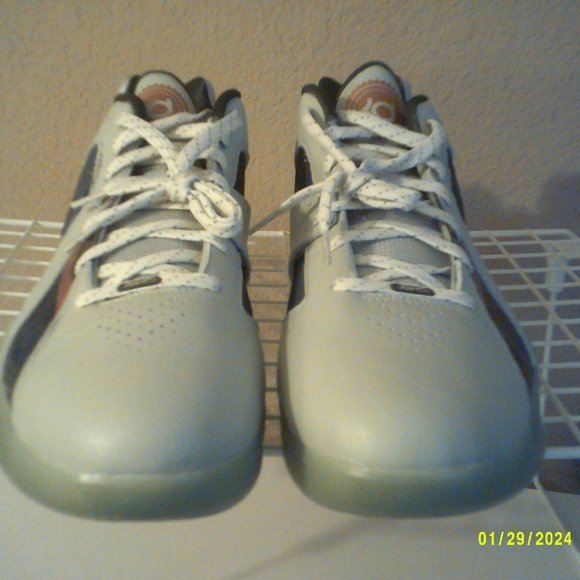 NEW KD 3 \
